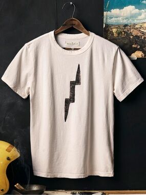Imogene + Willie Cream Lightning Bolt Graphic Tee S
